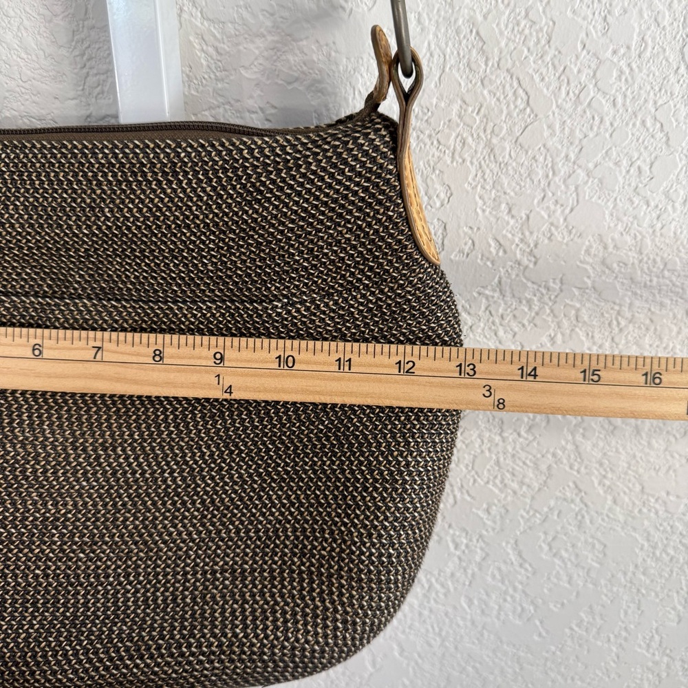 Eric Javits Raffia Shoulder Bag Woven Hobo Crossbody Leather Strap Designer - Picture 14 of 15
